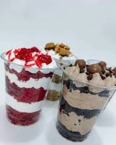 Cake parfaits